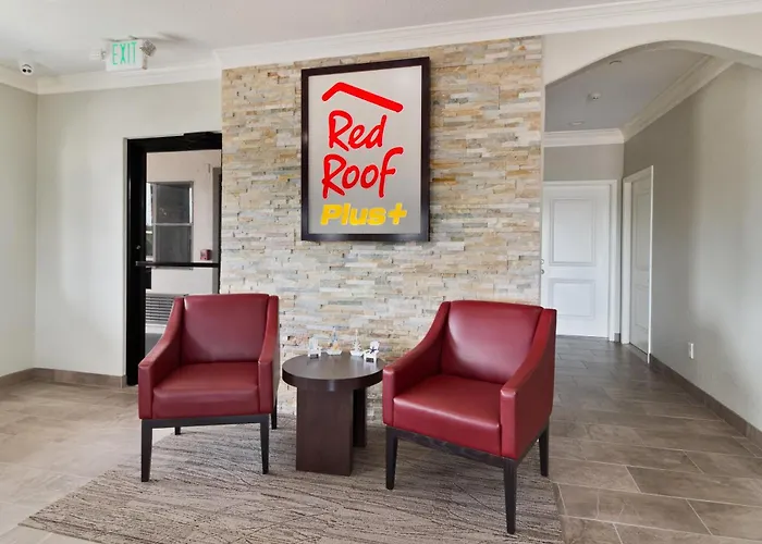 Red Roof Inn Plus + Galveston - Beachfront